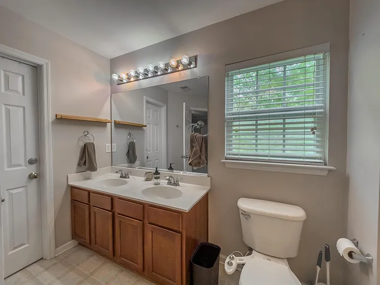 127 Towering Pine Dr — Photo 15