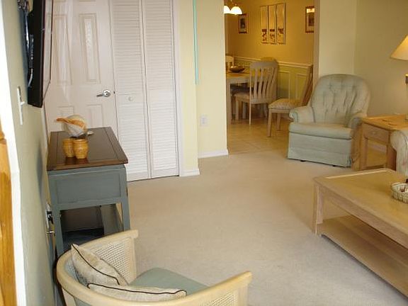3rd image of 148 Clyburn Way W #I-7
