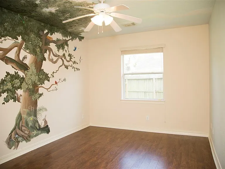 2032 Cork St — Photo 16
