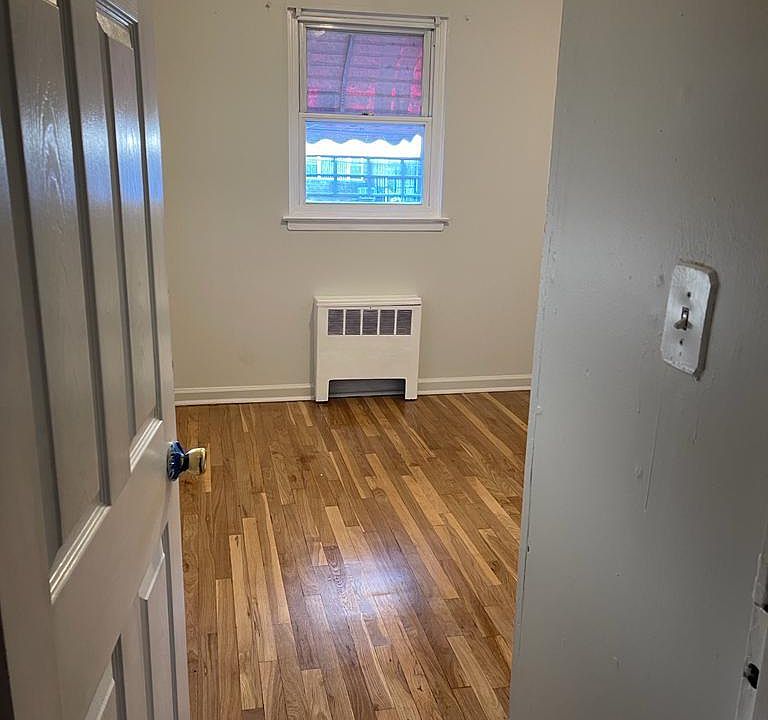 2nd image of 2930 Gunther Ave Floor 2