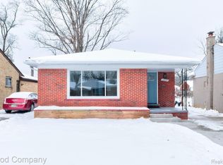 23005 Church St, Oak Park, MI 48237