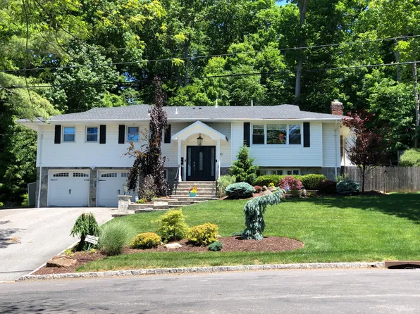 40 Rumson Rd, Livingston, NJ 07039