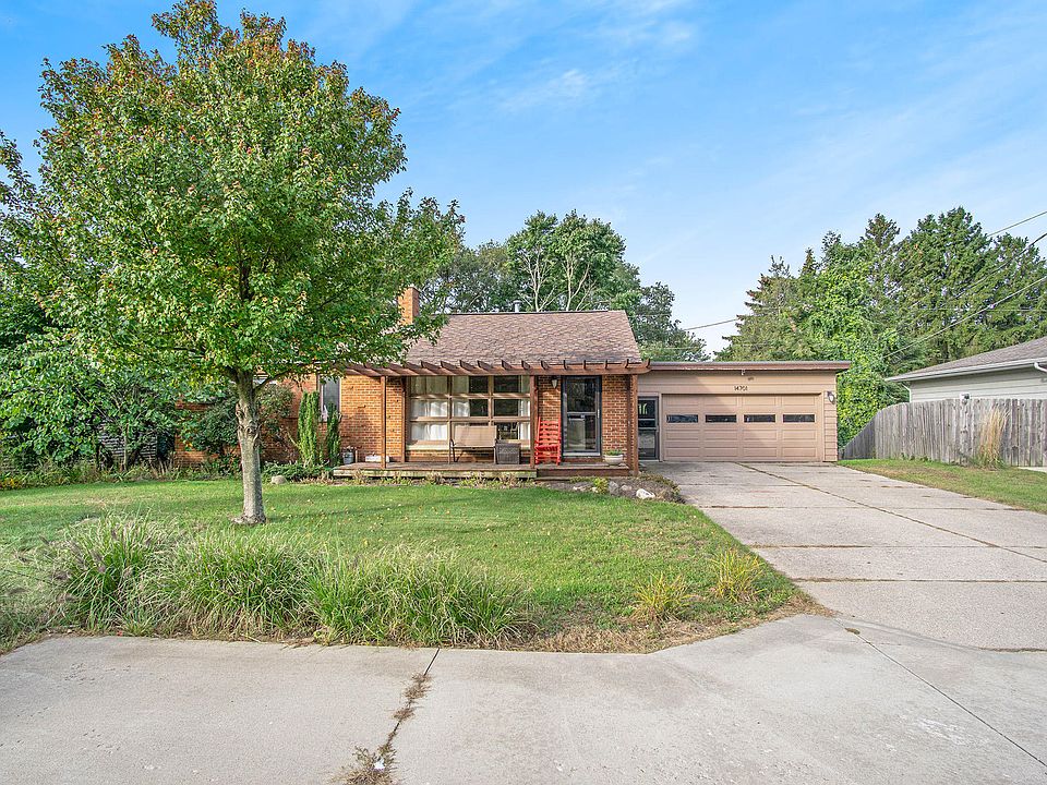 1st image of 14701 Lakeshore Dr