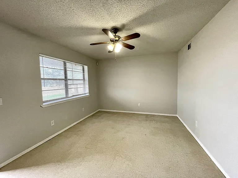 4438 Carter Rd — Photo 6