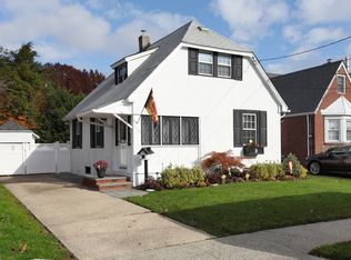 1112 Delmar Ave, Franklin Square, NY 11010