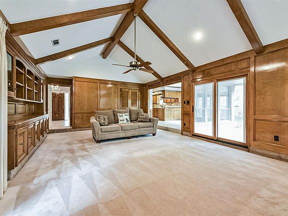 4th image of 2302 Riverlawn Dr