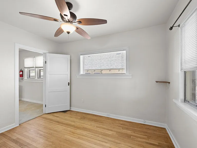 4326 N Clay St — Photo 14