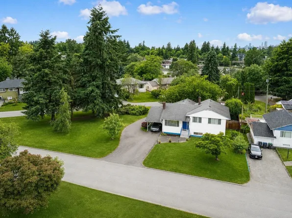 11063 135a St, Surrey, BC V3R 3A6