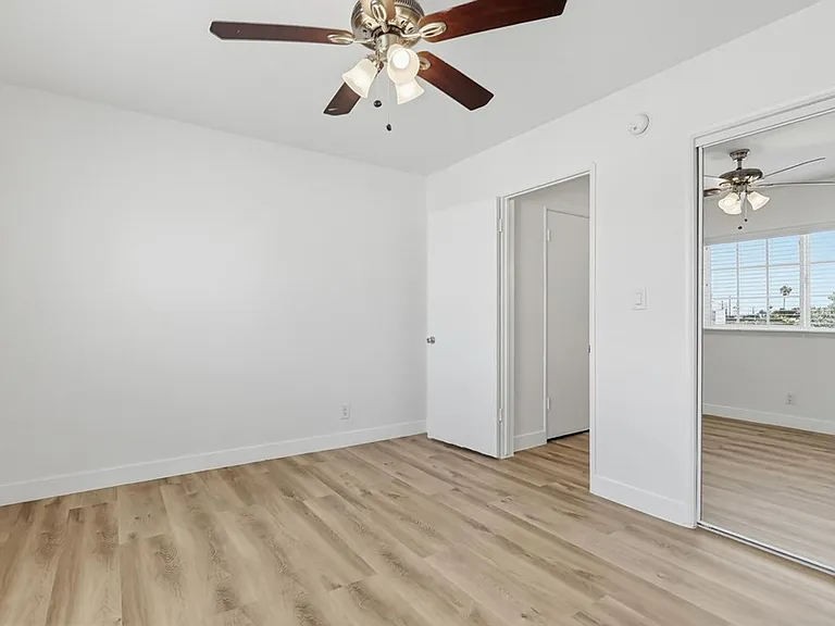 6629 S Crenshaw Blvd #15 — Photo 6