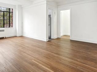 98 Greenwich Ave FL 1, New York, NY 10011