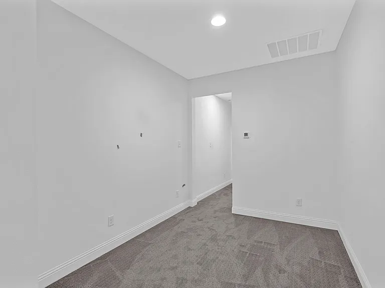 228 Sunset Ln — Photo 5