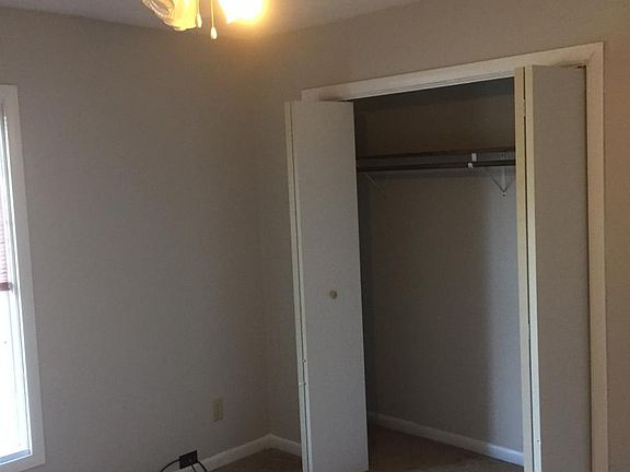 5th image of 450 Allen Dr APT 2