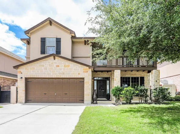 217 Washingtonia Dr, Laredo, TX 78045