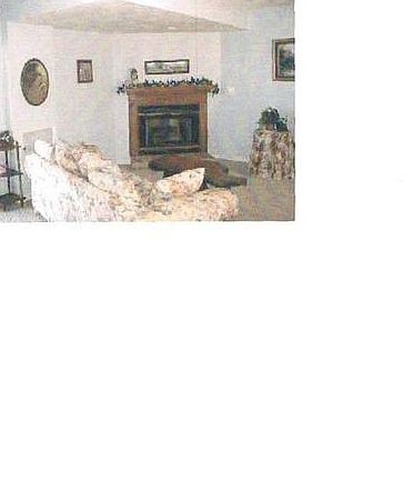 4th image of 4807 Golfview Dr NE