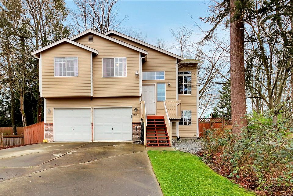 1st image of 2719 Highline Pl NE