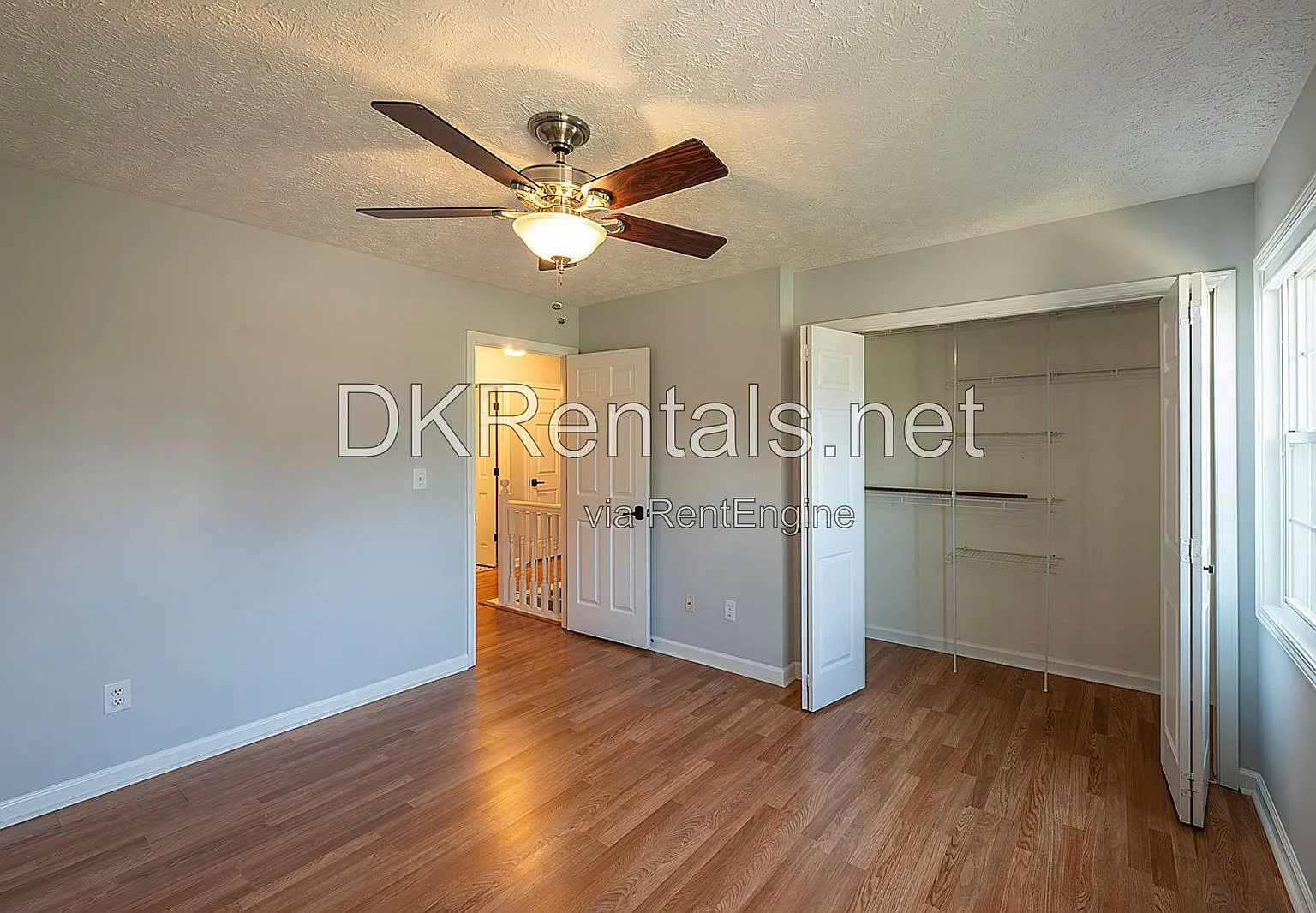 3 bed, 2.5 bath, 1906 sqft, $2,500 — Photo 3