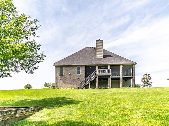5th image of 4069 Port Royal Dr