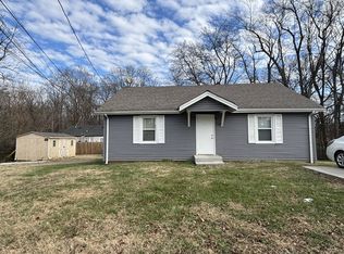 411 Oak St, Clarksville, TN 37042