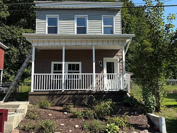 177 Railroad St, Cressona, PA 17929