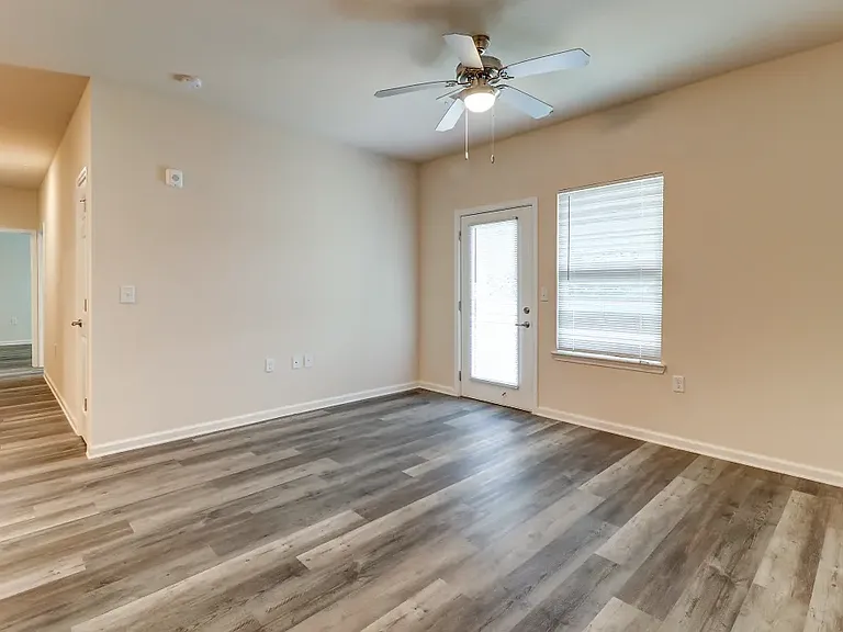 West Way I Apartments — Photo 22
