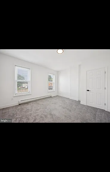 718 Spruce St — Photo 6
