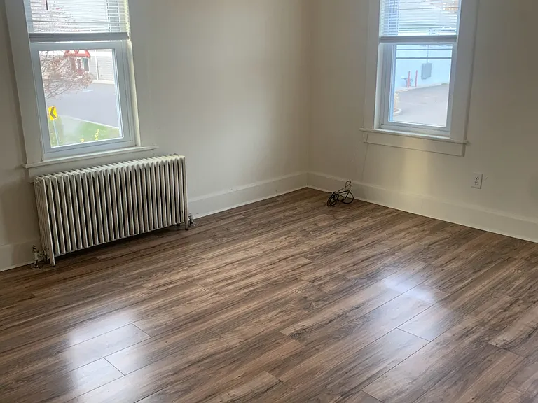 207 King St #B — Photo 5