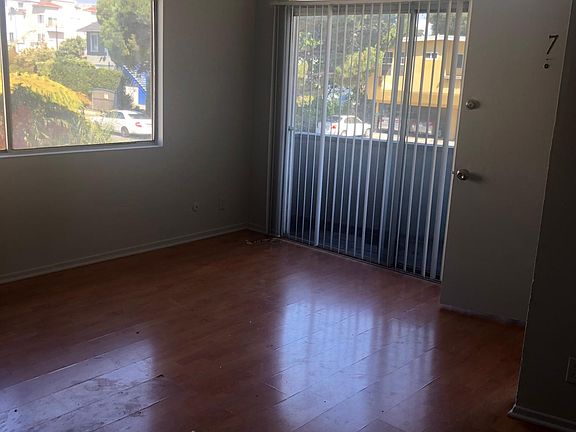 2nd image of 3733 Keystone Ave #7