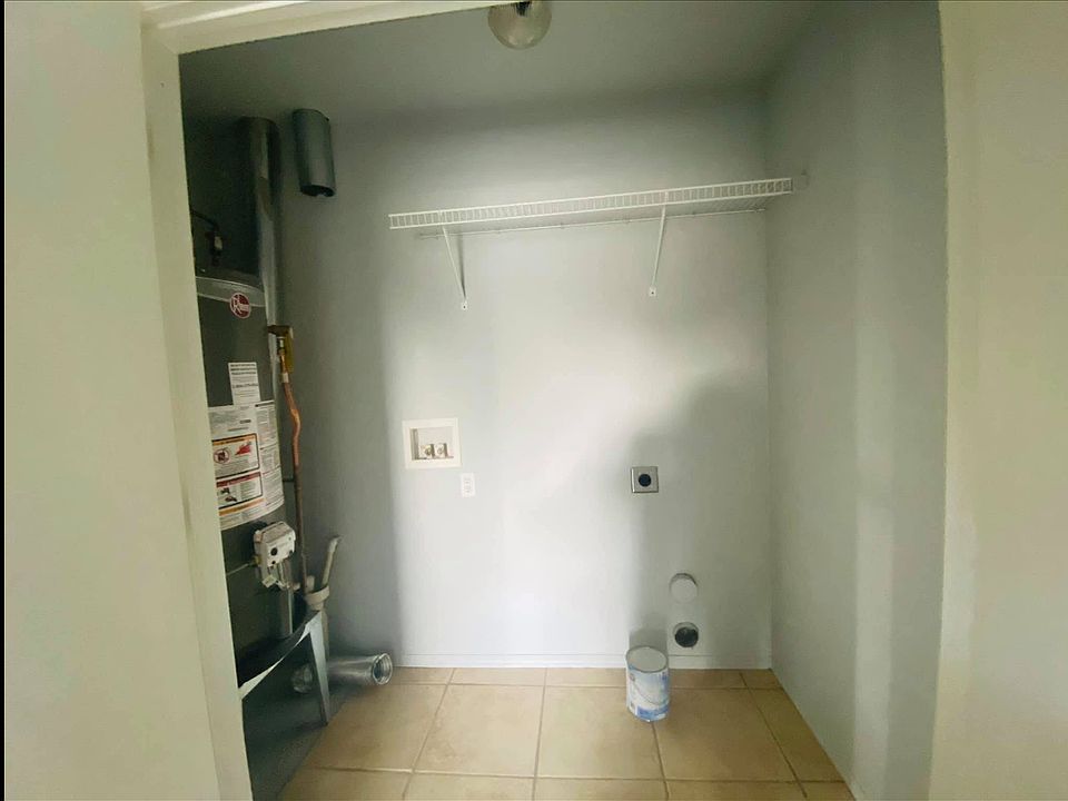 1st image of 200 E Marietta Ct #1