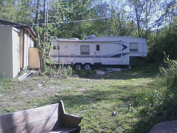 2nd image of 1315 Pikeville Ave