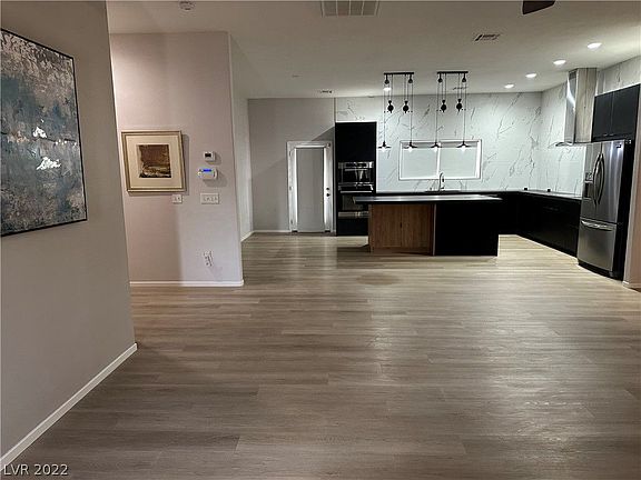 2nd image of 3640 W Maule Ave