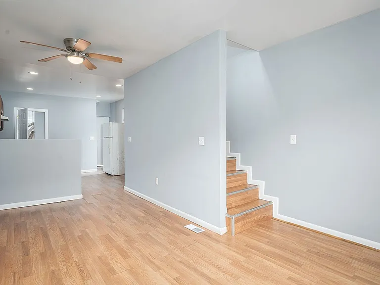 1562 N Woodyear St — Photo 1