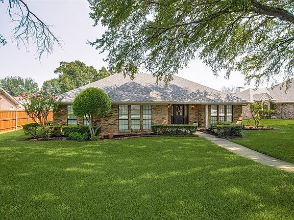 2nd image of 4425 Barwyn Ln