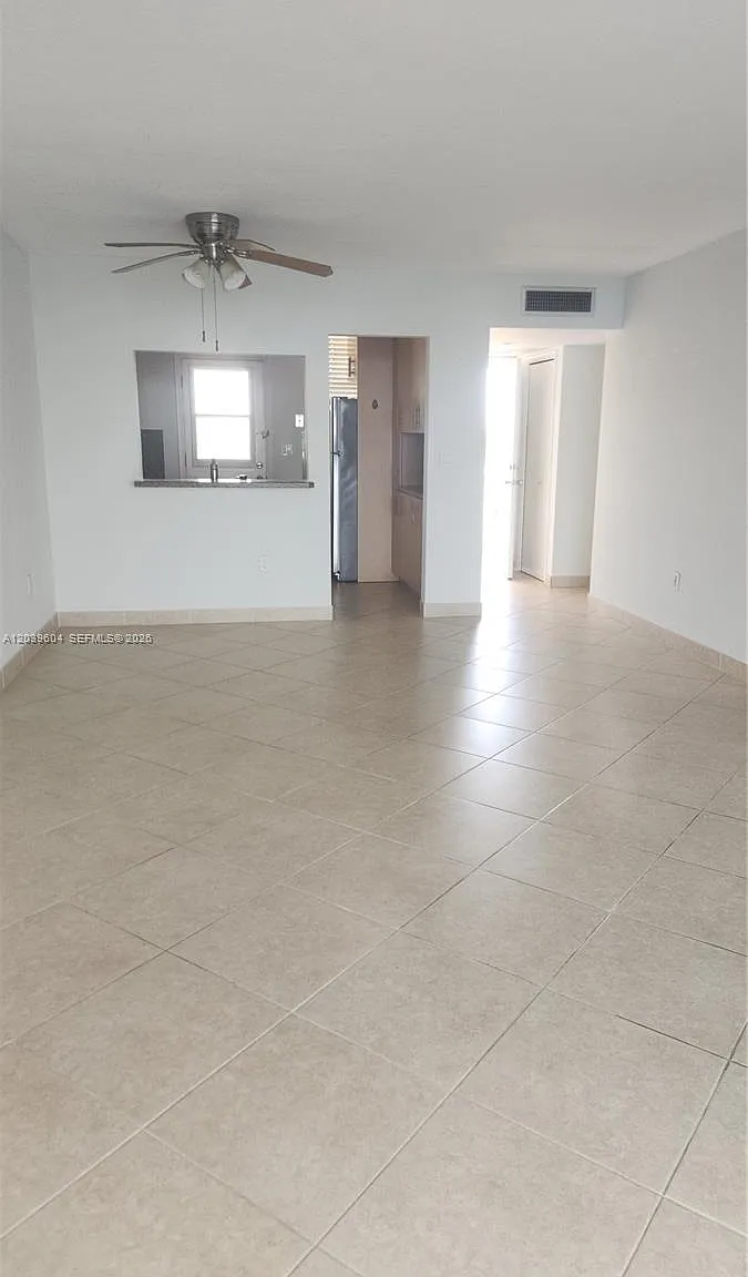 Point East Sec Iii Condo — Photo 4