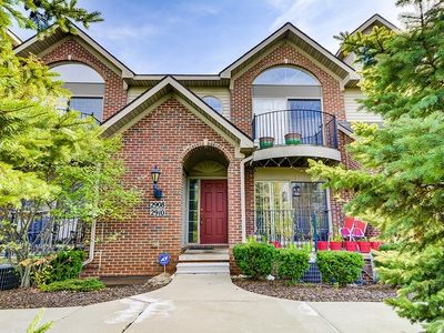 2908 Signature Blvd, Ann Arbor, MI, 48103