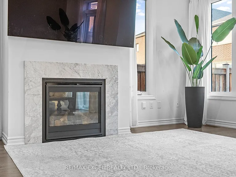 37 Macpherson St — Photo 25