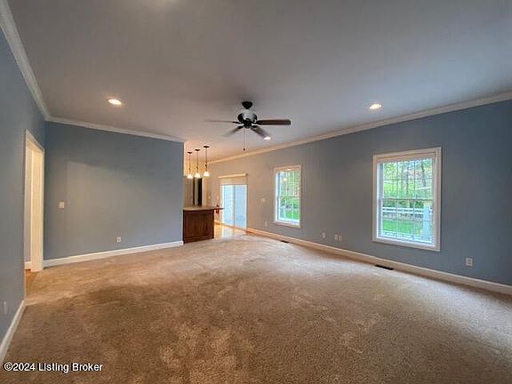 4th image of 118 Chesapeake Trl
