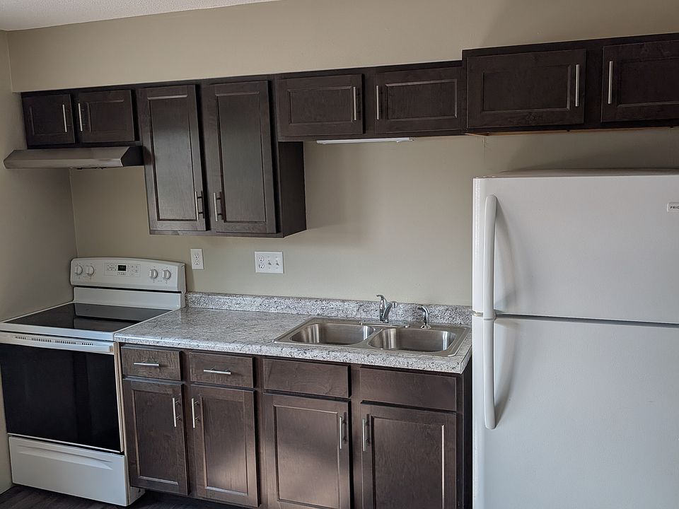 1st image of 105 N Kelly St #2