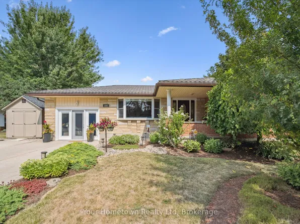 220 Colborne St, Centre Wellington, ON N0B 1S0