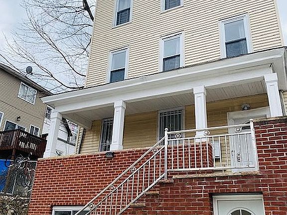 3rd image of 14 Layton Ave