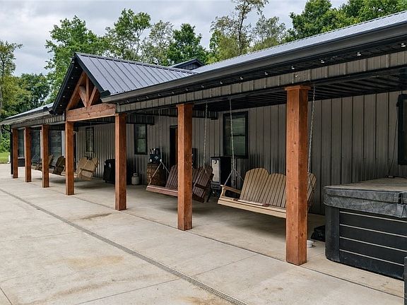 3rd image of 6168 Buckeye Hollow Rd SE