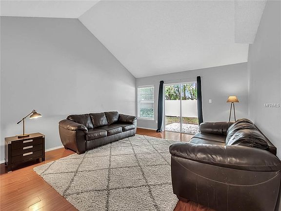 3rd image of 9527 Rosewalk Ct