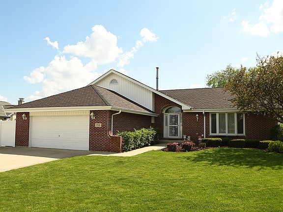 2nd image of 17516 Harvest Hill Dr