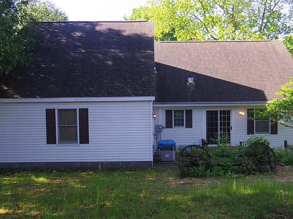 3rd image of 309 Antrim St