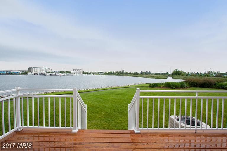 1st image of 1010 Oyster Cove Dr