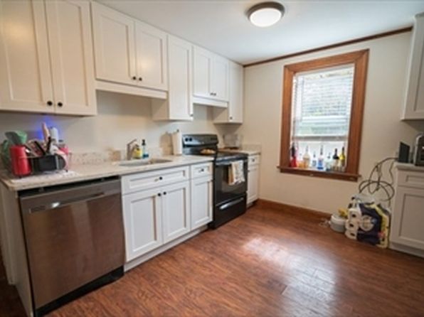 10 Pine St #1