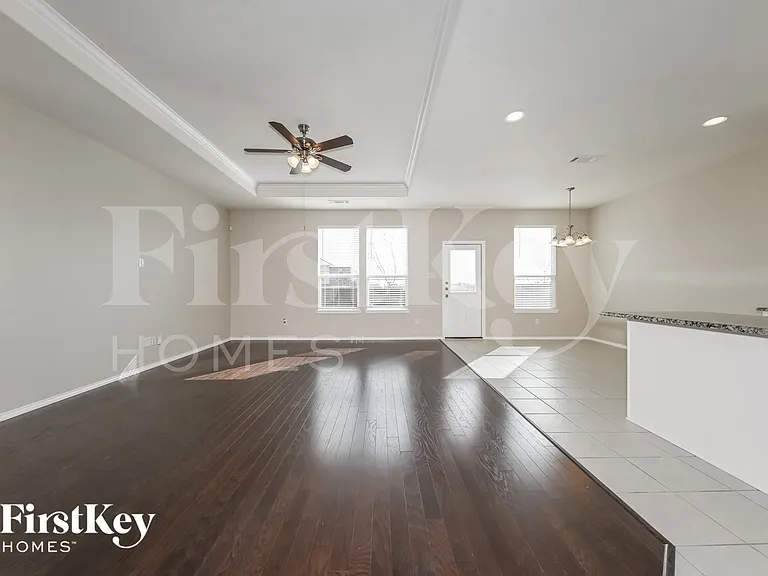 2023 Avondown Rd — Photo 3