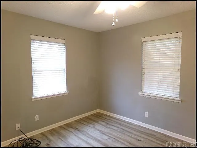 905 Norma Ct — Photo 12