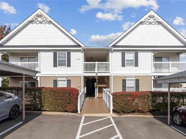 12103 Spring Creek Ln, O'Fallon, MO 63368