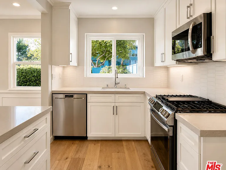 1704 Washington Ave — Photo 15