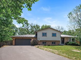12221 Larch Cir NW, Coon Rapids, MN 55448